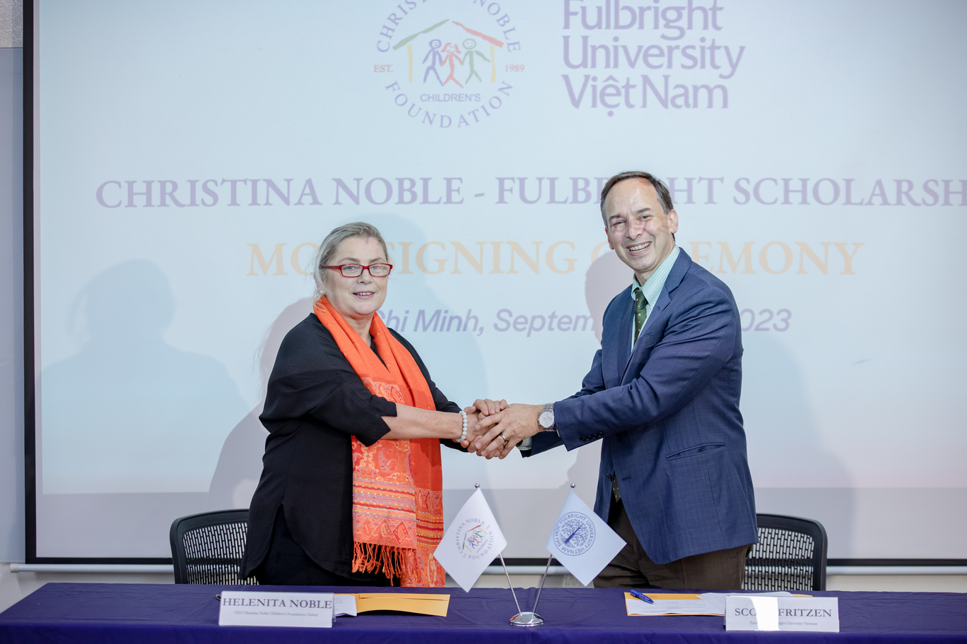 Fulbright University Vietnam and Christina Noble Children’s Foundation (CNCF) signed an MOU to award seven students of the Class of 2027 with scholarships towards their college living costs.