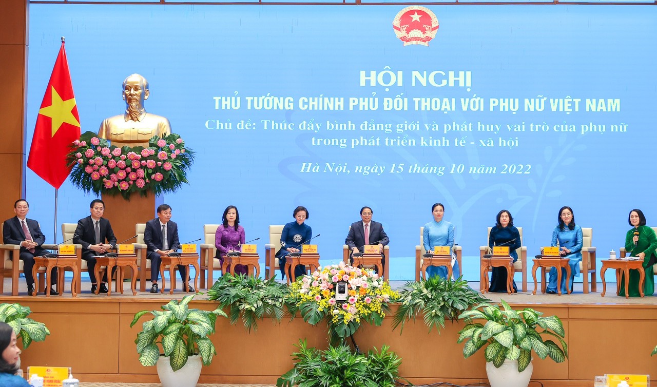 Vị thế của nữ giới trong nền kinh tế ở Việt Nam và thế giới